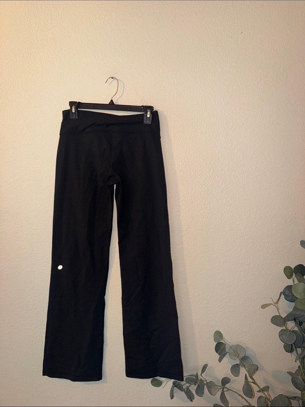 Lululemon straight leg yogas